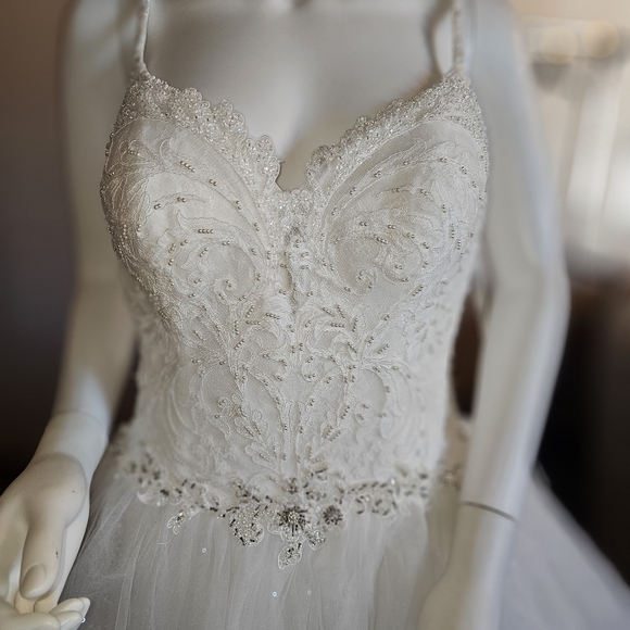 Lovely wedding train dress L 412W organza ivory lace-up back court train sequins - Picture 9 of 12